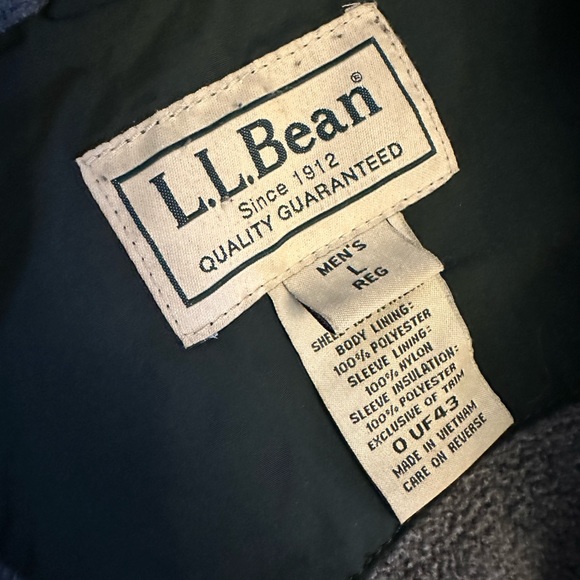 VINTAGE | 90s LL Bean Insulated Bomber Jacket with Fleece Lining - Picture 4 of 8